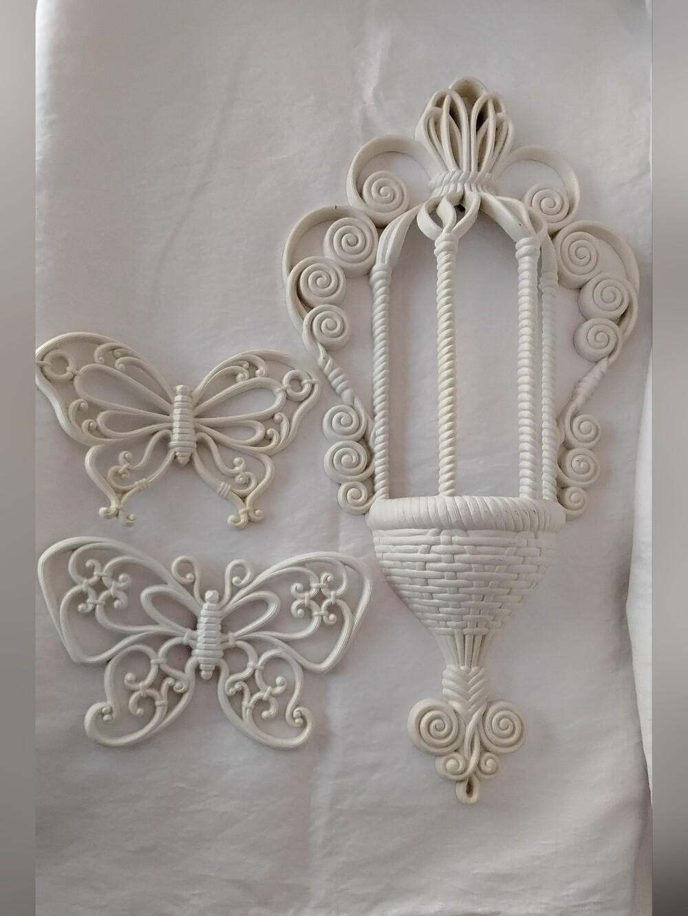 Vtg White Decorative Wall Basket and Butterfly Set - Home  Decor